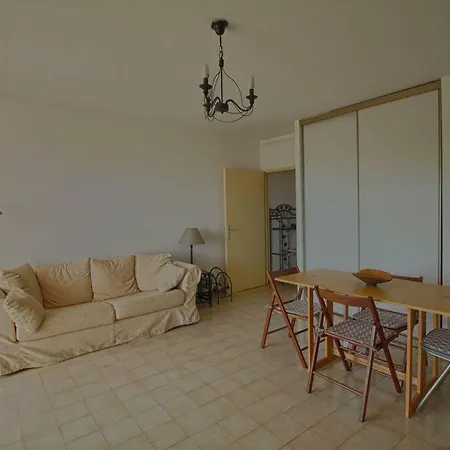 Le Chypre Appartement *